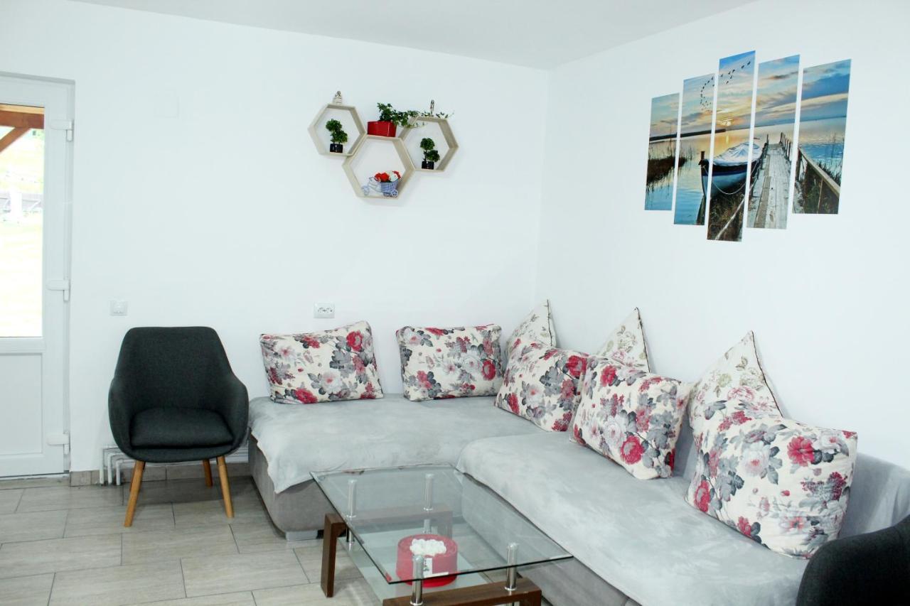 Milea'S Guesthouse Бран Экстерьер фото