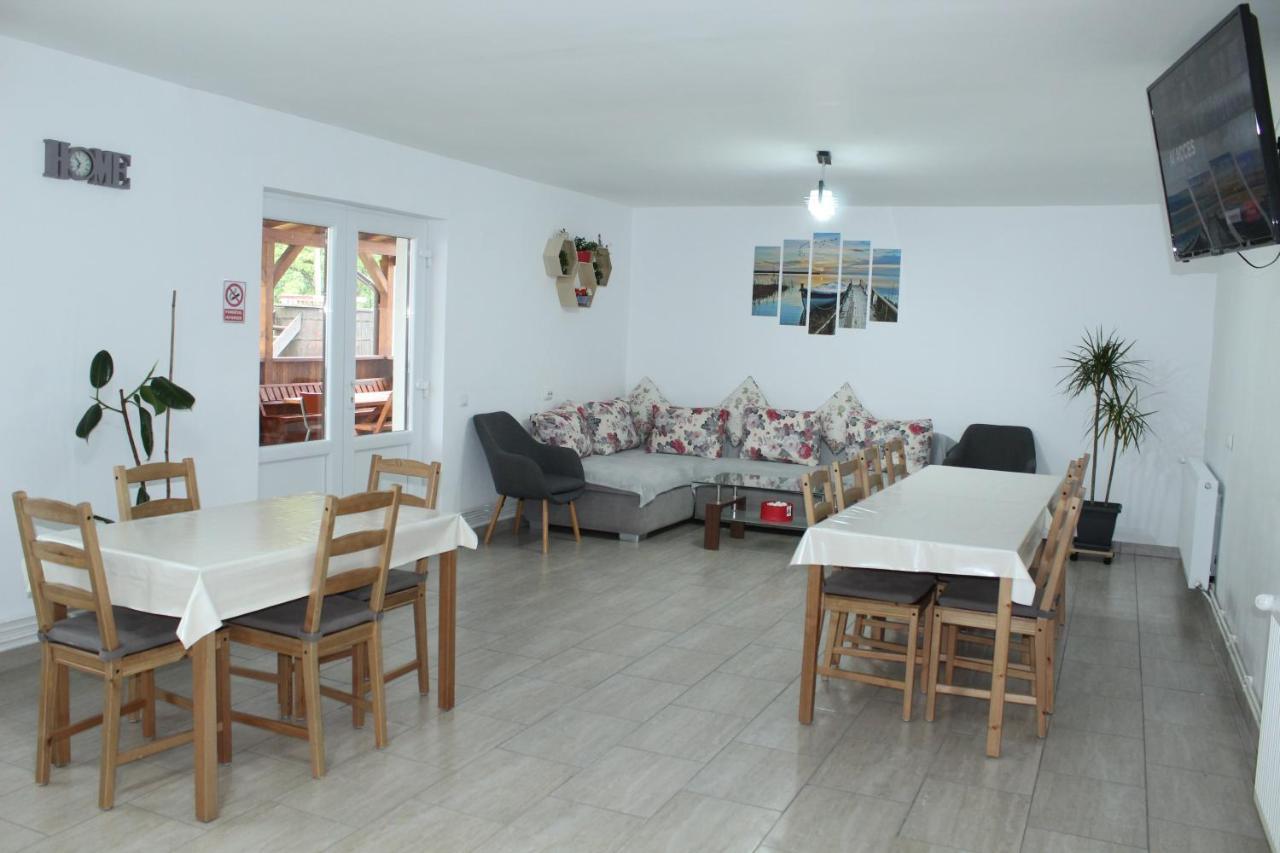 Milea'S Guesthouse Бран Экстерьер фото