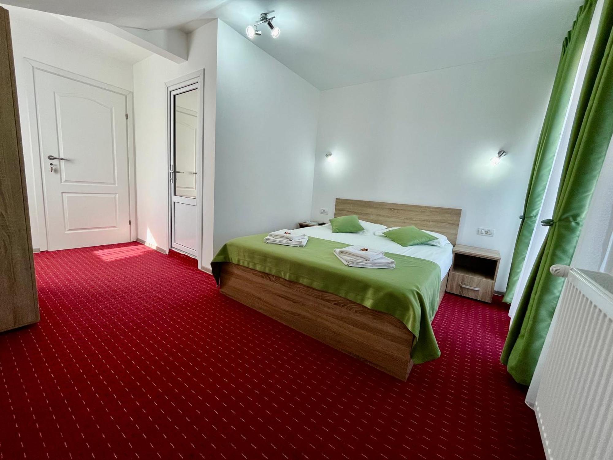 Milea'S Guesthouse Бран Экстерьер фото