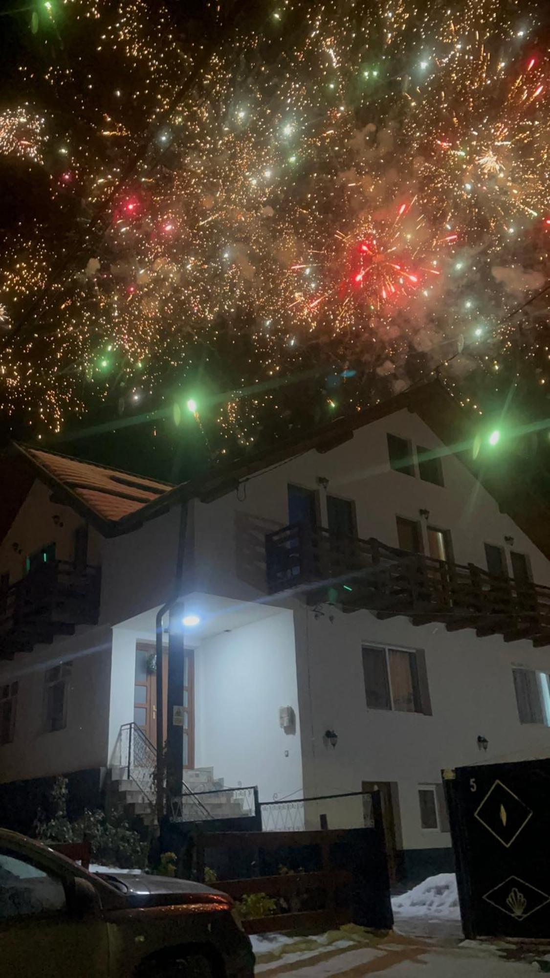 Milea'S Guesthouse Бран Экстерьер фото